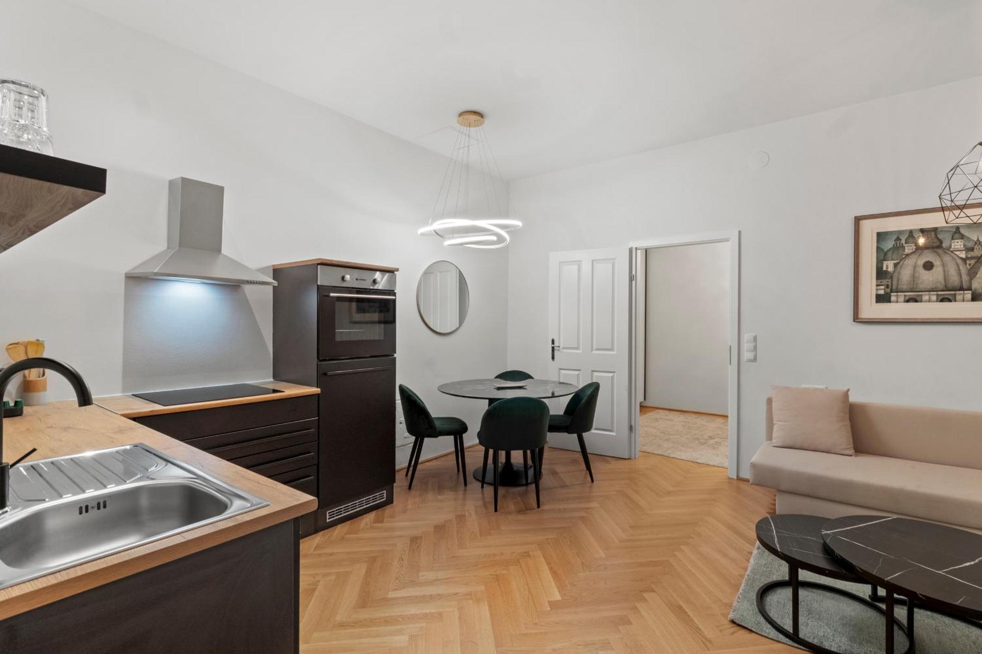 Boutique Near Museum District Apartment Wien